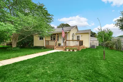 511 S Lawrence Street, Hobart, IN 46342 - Photo 1