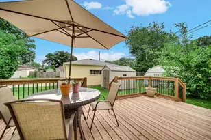 511 S Lawrence St, Hobart, IN 46342 - Photo 17