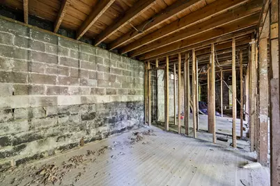 1241 W 17th Avenue, Gary, IN 46407 - Photo 5