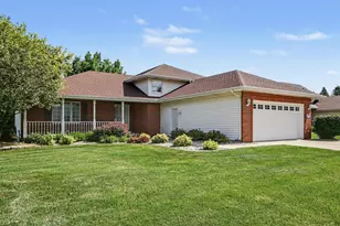 910 Doe Path Ln, Crown Point, IN 46307 - Photo 3