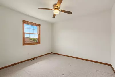 910 Doe Path Lane, Crown Point, IN 46307 - Photo 17