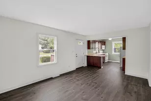 7806 Marshall St, Merrillville, IN 46410 - Photo 5