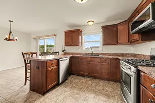 5787 W 172nd Pl, Lowell, IN 46356 - Photo 5