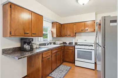 2823 Vermillion Street, Lake Station, IN 46405 - Photo 9