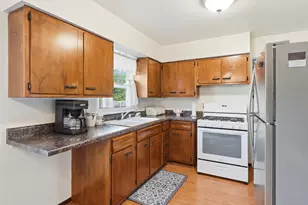 2823 Vermillion St, Lake Station, IN 46405 - Photo 9