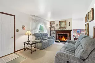 2823 Vermillion St, Lake Station, IN 46405 - Photo 3