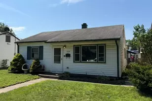 1636 E 173rd Pl, Hammond, IN 46324 - Photo 3