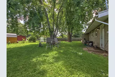 207 Lawndale Avenue, La Porte, IN 46350 - Photo 13