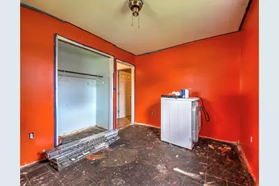 207 Lawndale Avenue, La Porte, IN 46350 - Photo 11