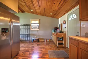 207 Lawndale Ave, La Porte, IN 46350 - Photo 5