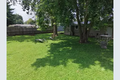 207 Lawndale Avenue, La Porte, IN 46350 - Photo 17