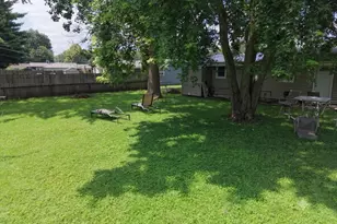 207 Lawndale Ave, La Porte, IN 46350 - Photo 17