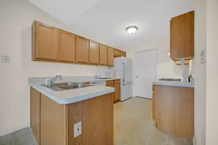1024 N Woodlawn Ave, Griffith, IN 46319 - Photo 13