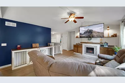201 E Compton Street, New Carlisle, IN 46552 - Photo 5
