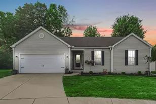 201 E Compton St, New Carlisle, IN 46552 - Photo 1