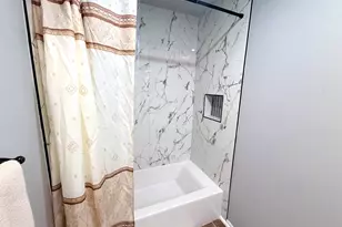 2244 W Taft St, Gary, IN 46404 - Photo 17