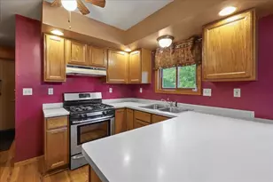 67 W 1050 N, Chesterton, IN 46304 - Photo 7