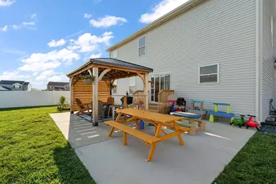 8289 W 171st Place, Lowell, IN 46356 - Photo 37