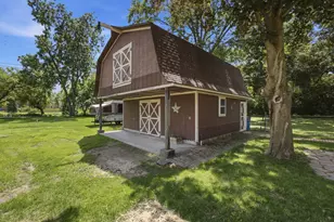 109 Elmwood Pl, Crown Point, IN 46307 - Photo 39