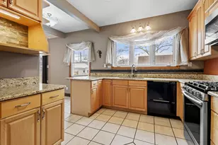 109 Elmwood Pl, Crown Point, IN 46307 - Photo 13