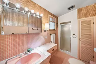 301 Kenwood Pl, Michigan City, IN 46360 - Photo 15