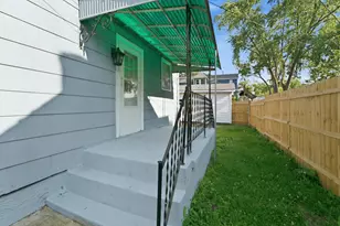 137 E Fulton St, Michigan City, IN 46360 - Photo 25