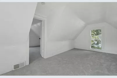 137 E Fulton Street, Michigan City, IN 46360 - Photo 13