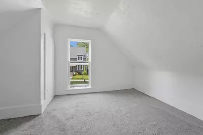 137 E Fulton Street, Michigan City, IN 46360 - Photo 15