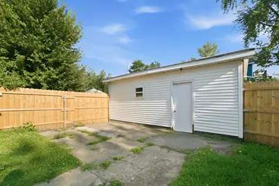 137 E Fulton Street, Michigan City, IN 46360 - Photo 23