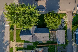 137 E Fulton St, Michigan City, IN 46360 - Photo 27