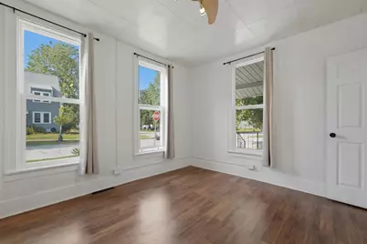 137 E Fulton Street, Michigan City, IN 46360 - Photo 11