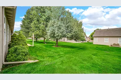819 Manistee Avenue, Schererville, IN 46375 - Photo 21