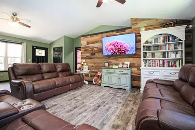 1174 E 1275 N, Wheatfield, IN 46392 - Photo 9