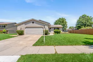 2994 Barberry Dr, Hobart, IN 46342 - Photo 1