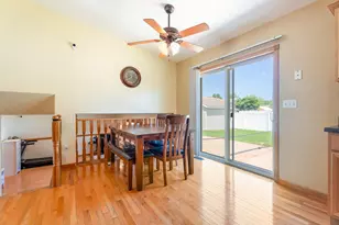 2994 Barberry Dr, Hobart, IN 46342 - Photo 5