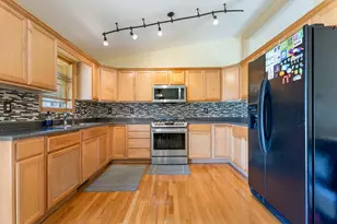 2994 Barberry Dr, Hobart, IN 46342 - Photo 7