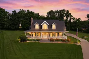 101 Lolabell Dr W, Valparaiso, IN 46385 - Photo 1