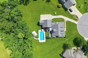 101 Lolabell Dr W, Valparaiso, IN 46385 - Photo 7