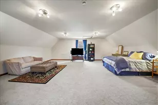101 Lolabell Dr W, Valparaiso, IN 46385 - Photo 33