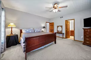 101 Lolabell Dr W, Valparaiso, IN 46385 - Photo 23