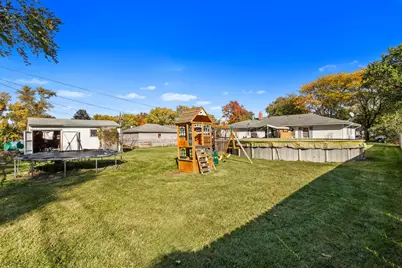 7562 Montana Street, Merrillville, IN 46410 - Photo 15