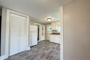 304 N Lincoln St, Hebron, IN 46341 - Photo 9