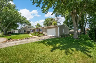 509 E Jefferson St, Westville, IN 46391 - Photo 3