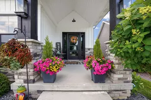 929 Galway St, Crown Point, IN 46307 - Photo 3
