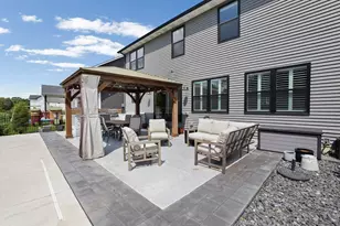 929 Galway St, Crown Point, IN 46307 - Photo 9
