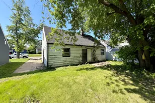 3722 W 20th Pl, Gary, IN 46404 - Photo 3