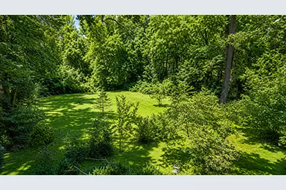 131 Westchester Court, Chesterton, IN 46304 - Photo 3