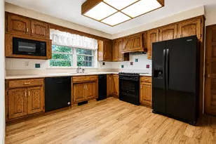 131 Westchester Ct, Chesterton, IN 46304 - Photo 5