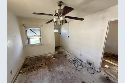1453 W 17th Avenue, Gary, IN 46407 - Photo 9