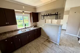 460 Hovey St, Gary, IN 46406 - Photo 7